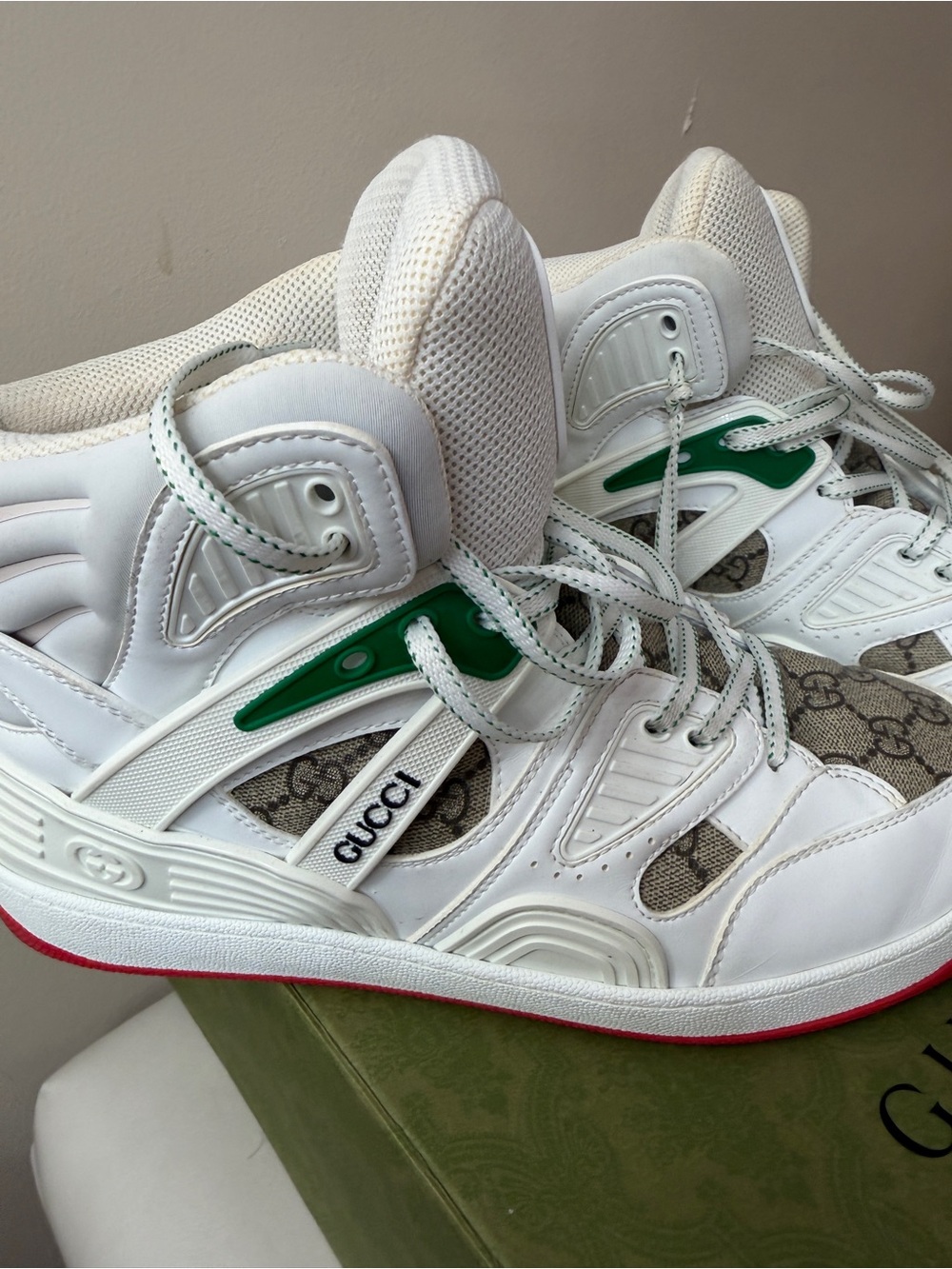 Gucci White High-Top Sneakers with Red Soles and Green Accents - Picture 7 of 17